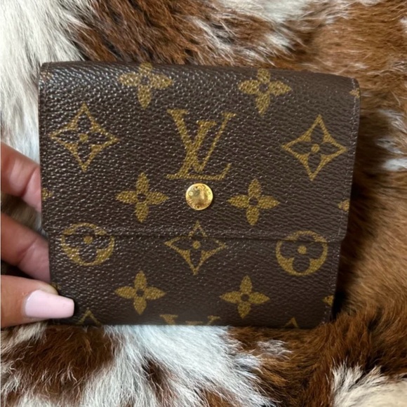Louis Vuitton Elise Trifold Wallet